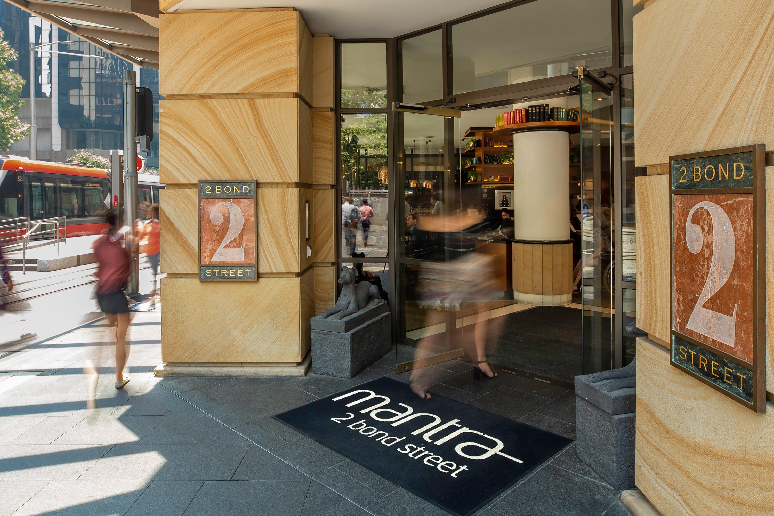 Mantra 2 Bond Street Aparthotel Сидни Екстериор снимка