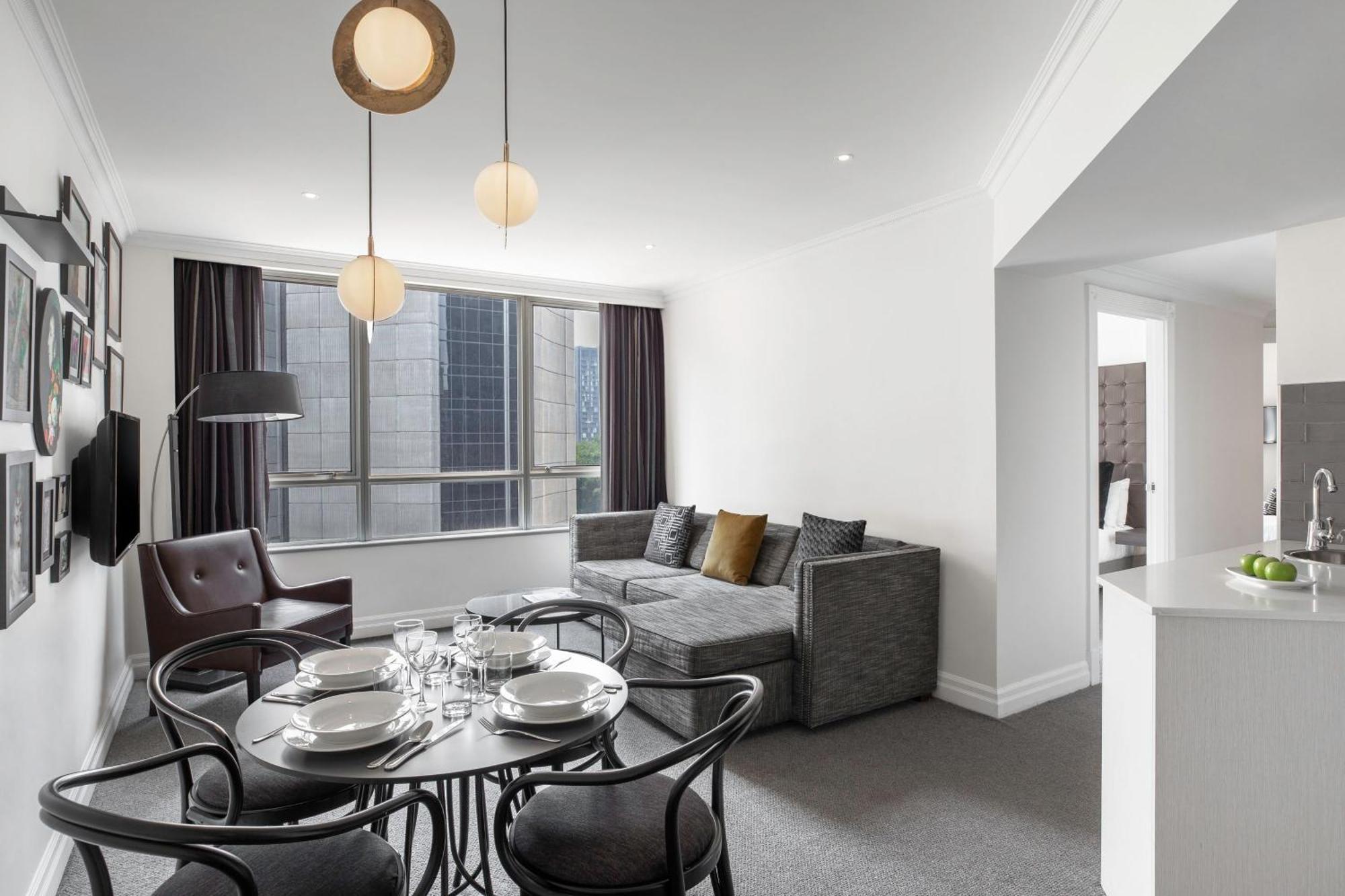 Mantra 2 Bond Street Aparthotel Сидни Екстериор снимка